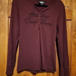 Harley Davidson Woman's Sz S Long Sleeve cotton maroon top, front beaded logo